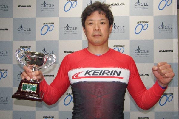 S級優勝　渡部　哲男選手（愛媛・84期）