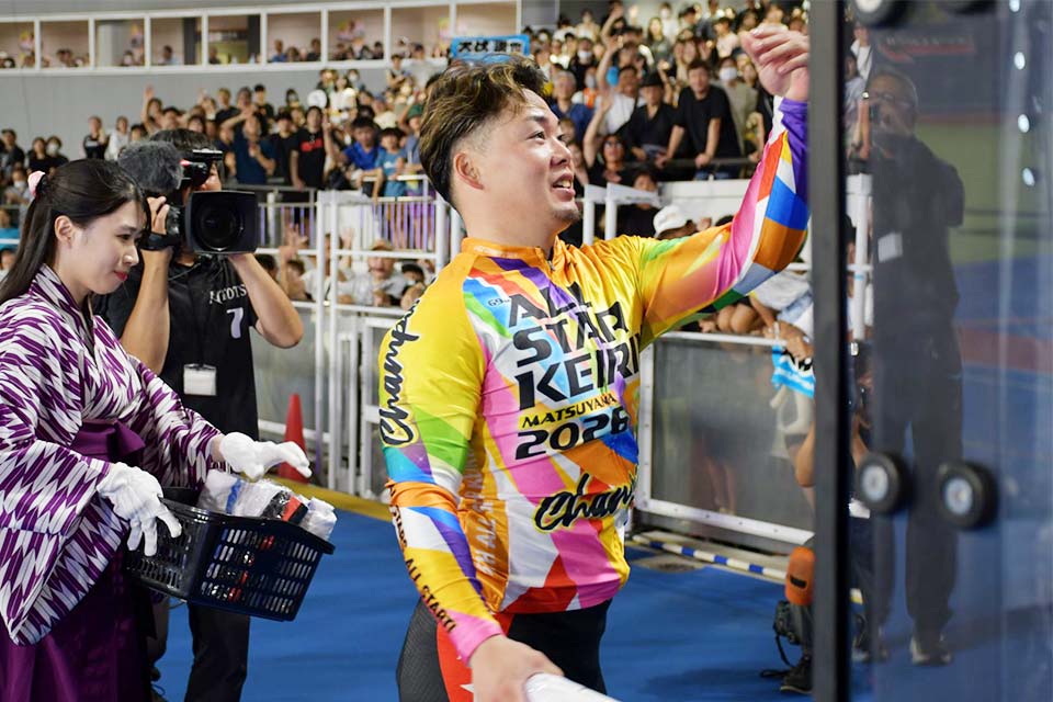 犬伏　湧也