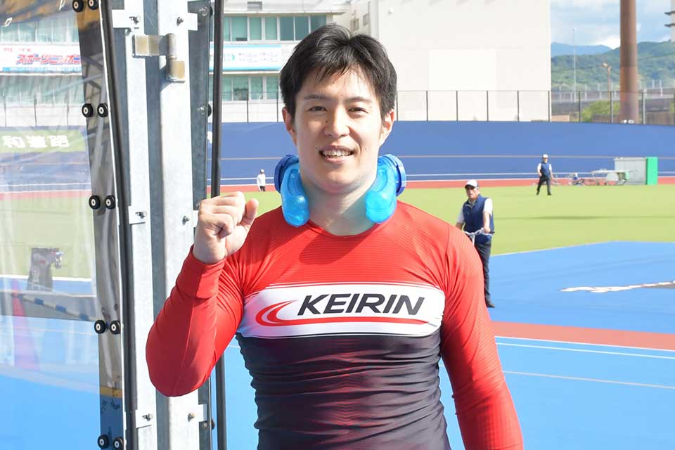 藤田　周磨　選手